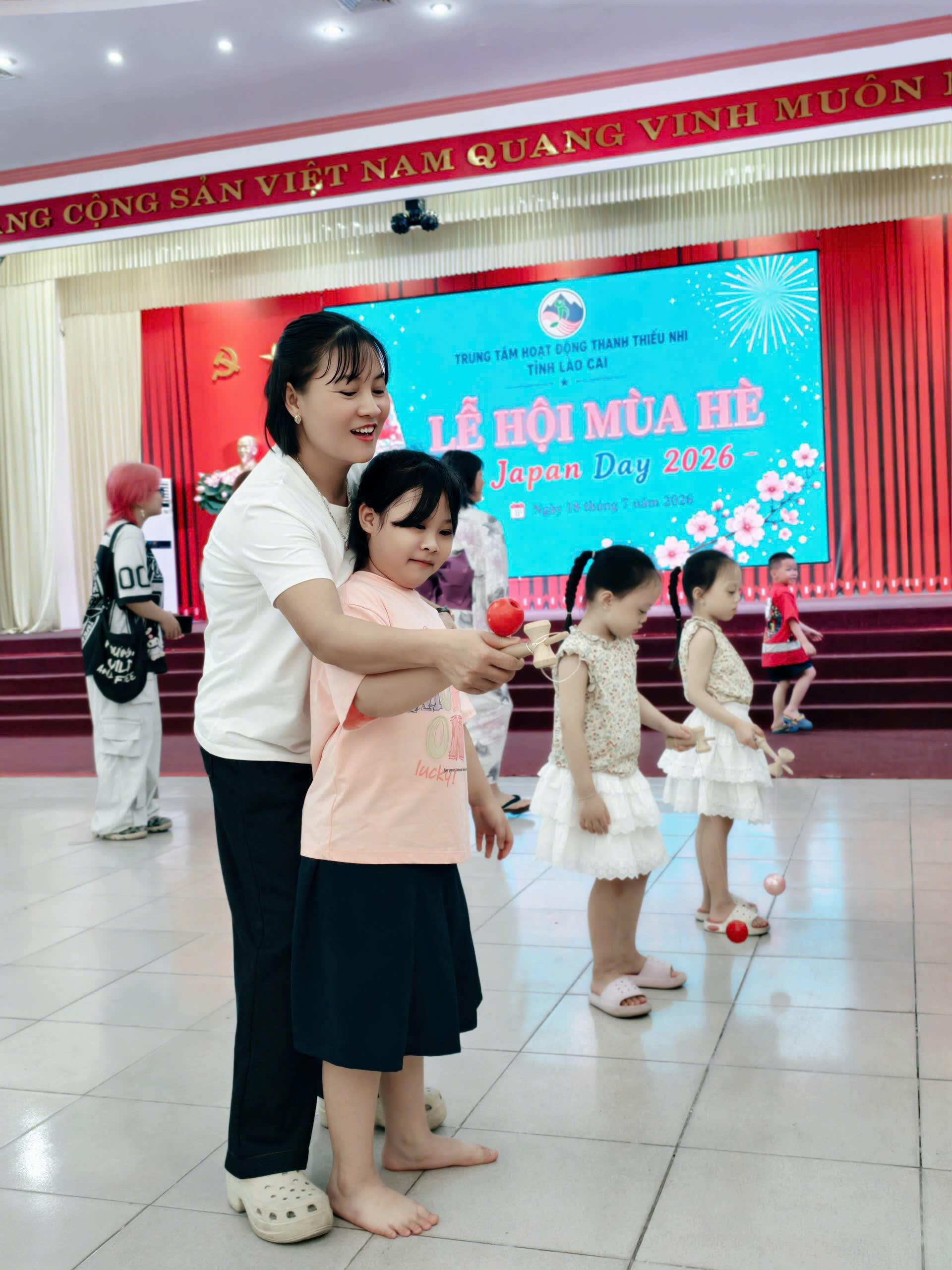 z8056463531840_52f58b4d1bf1cb53276e250d51d0cc17.jpg