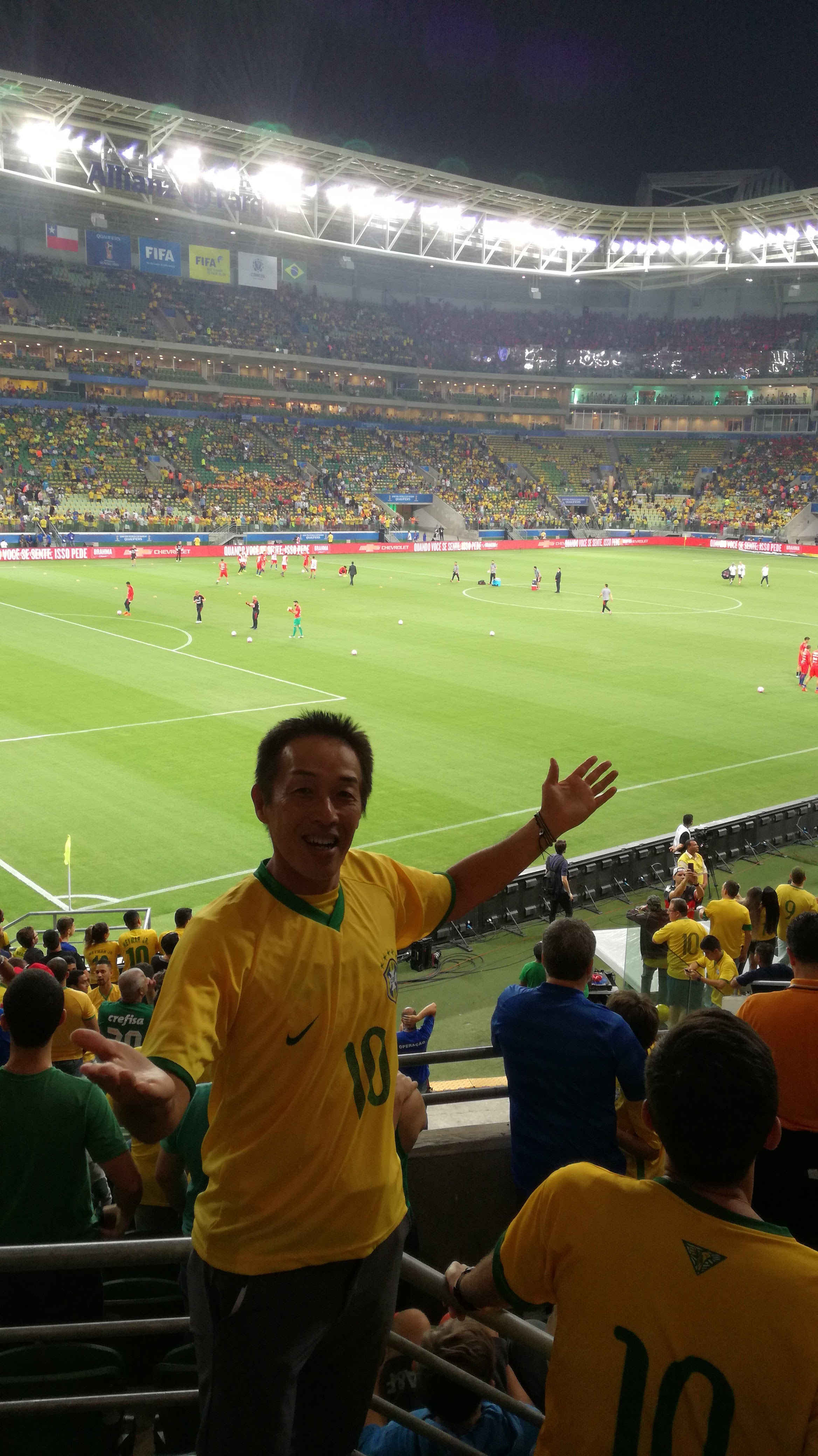 ブラジルw杯サッカー アマレイロ 黄色 で応援 ゆったり 笑顔で オブリガード 今泉 友秀 Jica海外協力隊の世界日記